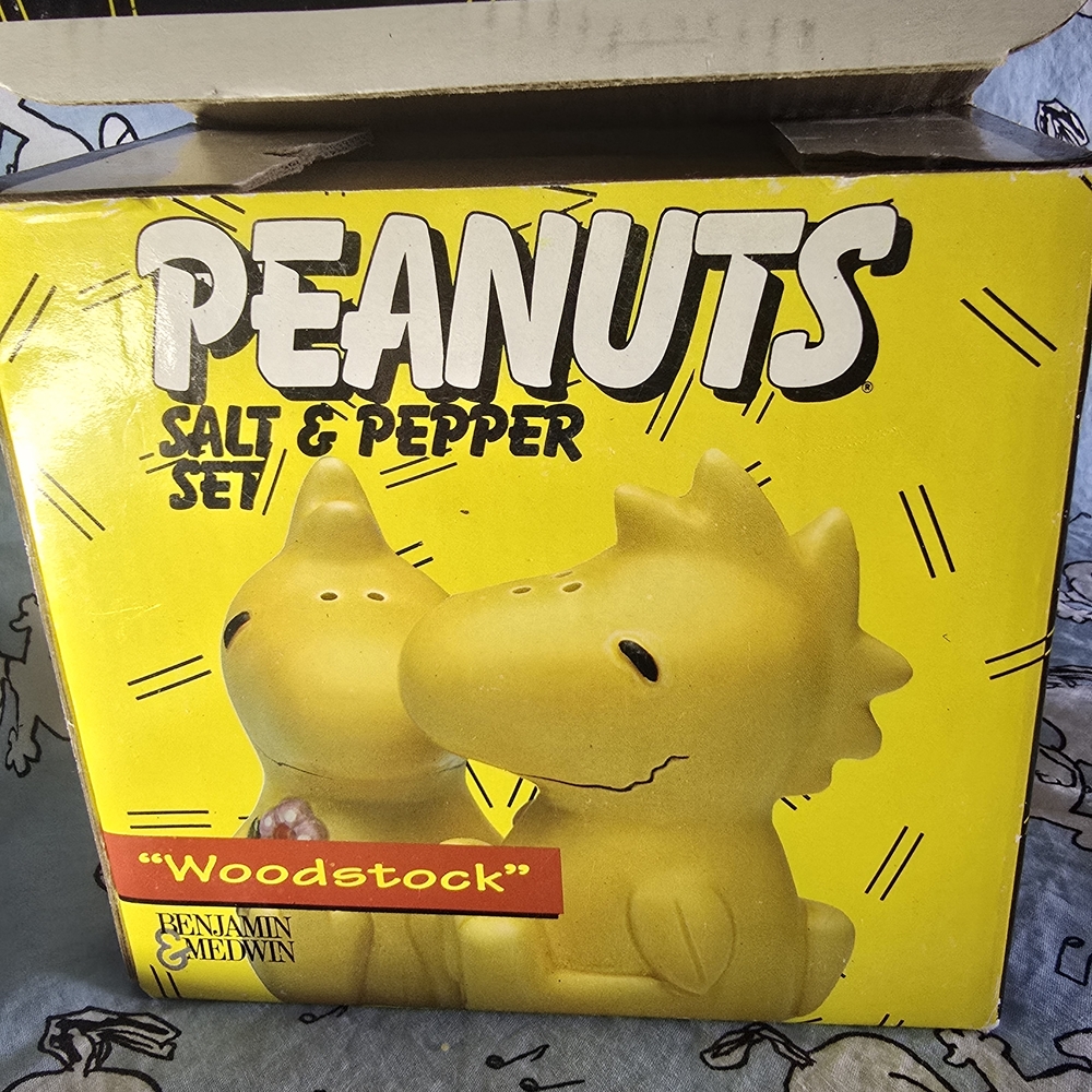 Peanuts Woodstock Salt & Pepper Set - Yellow
